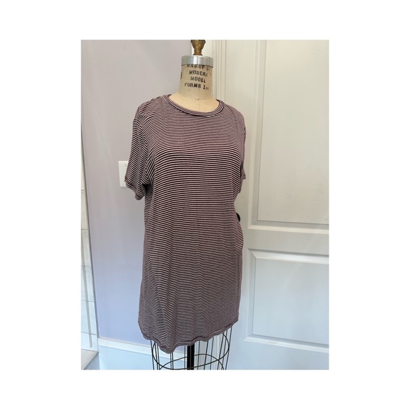 Brandy Melville burgundy and white striped Tshirt dress - Picture 2 of 6